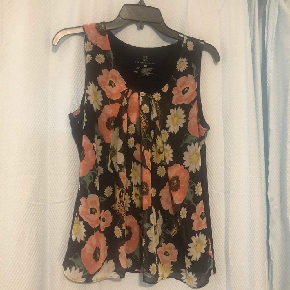 New York & company tank